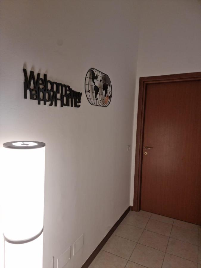 Laura Four Appartement Messina Buitenkant foto